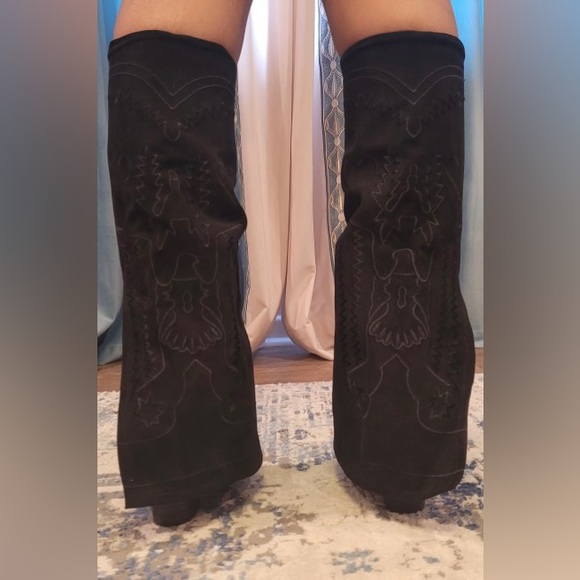 Embroidered Suede Fold Over Pointed Toe Heeled Cowboy Boots - Picture 6 of 7